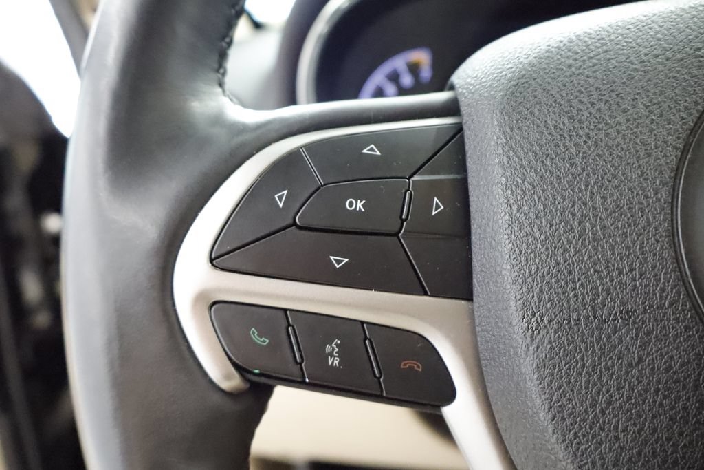 Certified 2018 Jeep Grand Cherokee Limited AWD/4WD image 27