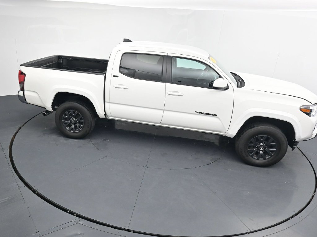 Used 2023 Toyota Tacoma SR5 AWD/4WD image 31