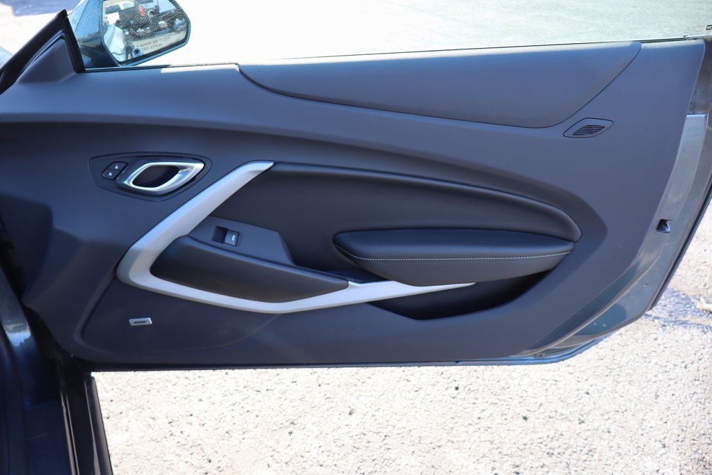 Used 2023 Chevrolet Camaro LT w/ Technology Package image 22
