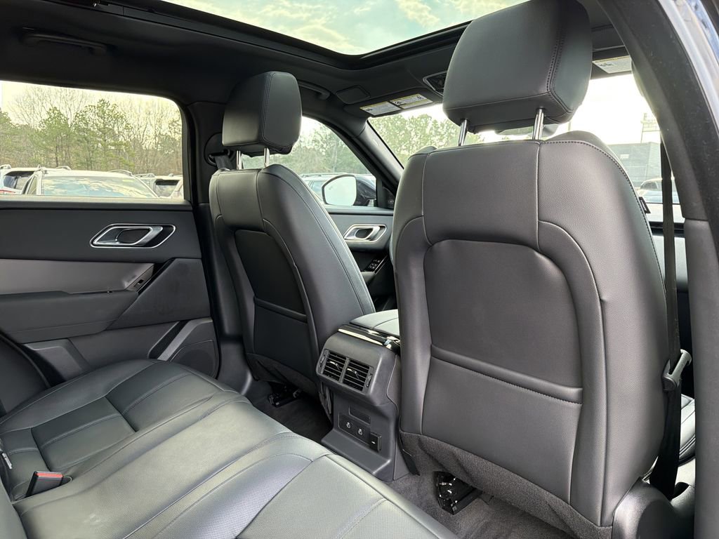 Used 2025 Land Rover Range Rover Velar Dynamic SE image 15