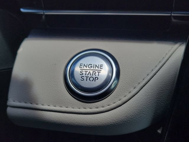Used 2024 Lincoln Nautilus Premier AWD/4WD image 24
