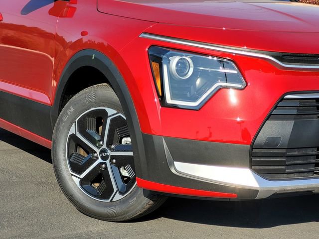 New 2025 Kia Niro LX image 3