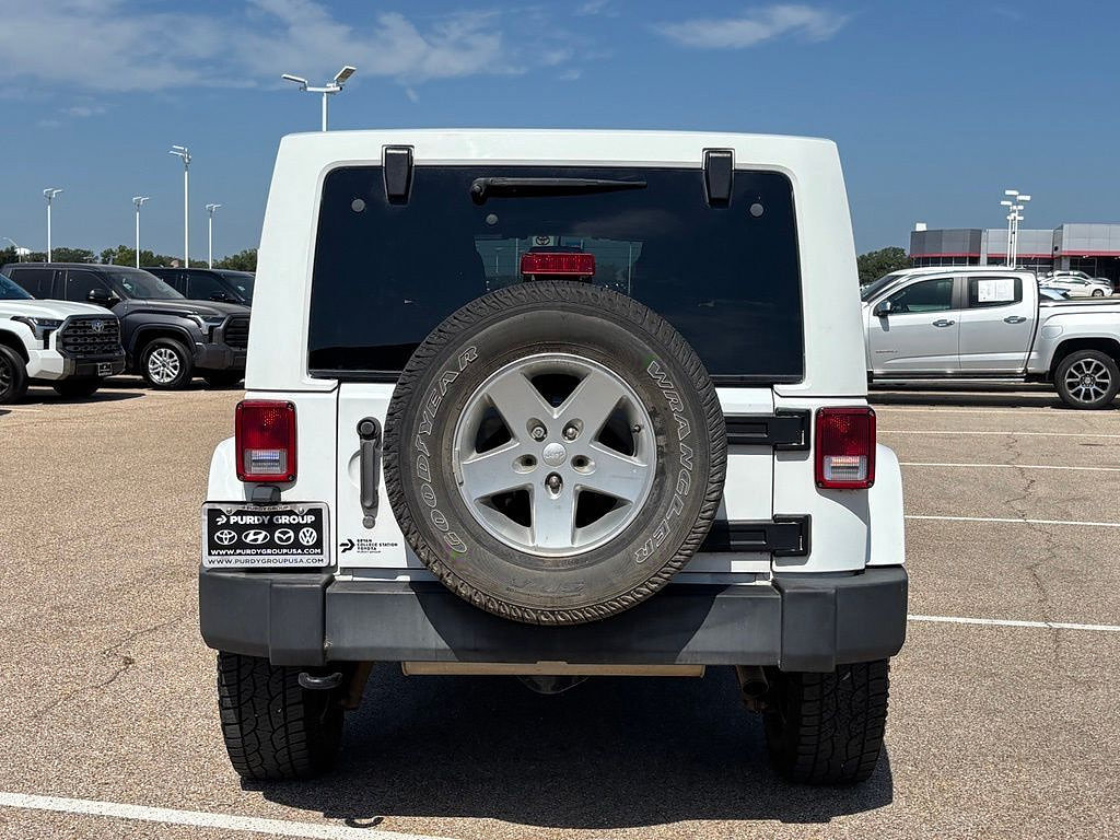 Used 2014 Jeep Wrangler Unlimited Sport w/ Quick Order Package 24S AWD/4WD image 5