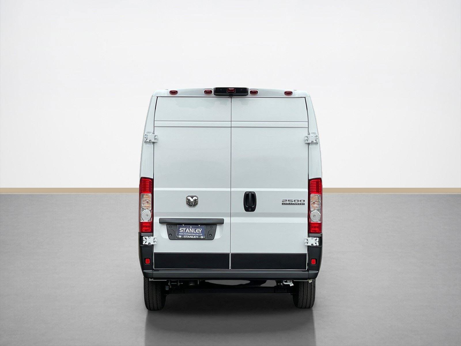 New 2026 RAM ProMaster 2500 w/ Convenience Group FWD image 7