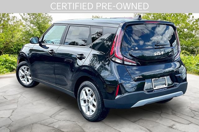Certified 2023 Kia Soul LX w/ LX Technology Package FWD image 11
