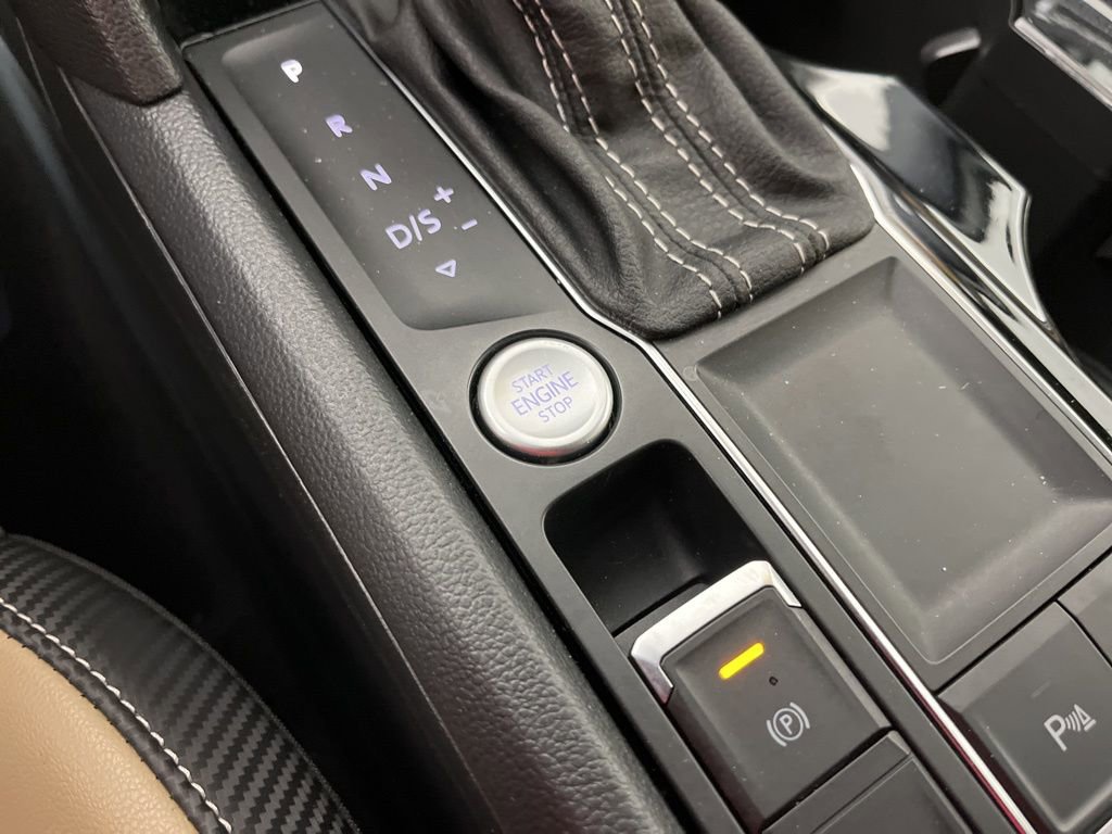 Used 2022 Volkswagen Atlas Cross Sport SE w/ Panoramic Sunroof Package image 33