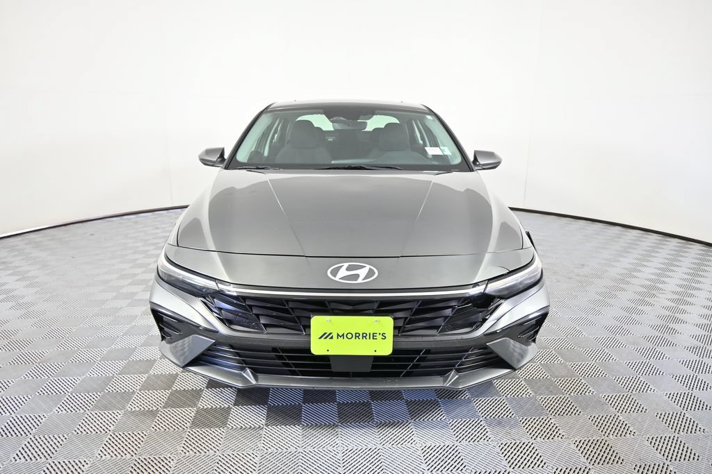 Used 2024 Hyundai Elantra SEL w/ Convenience Package FWD image 10