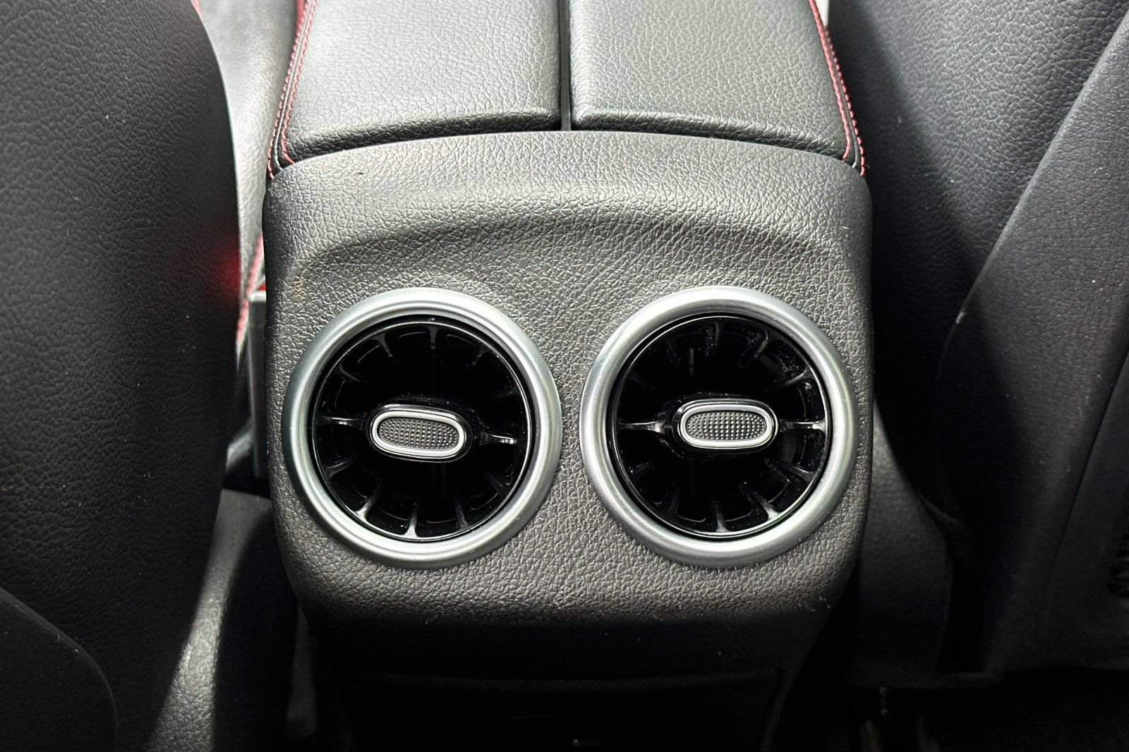 Used 2022 Mercedes-Benz CLA 35 AMG 4MATIC image 15
