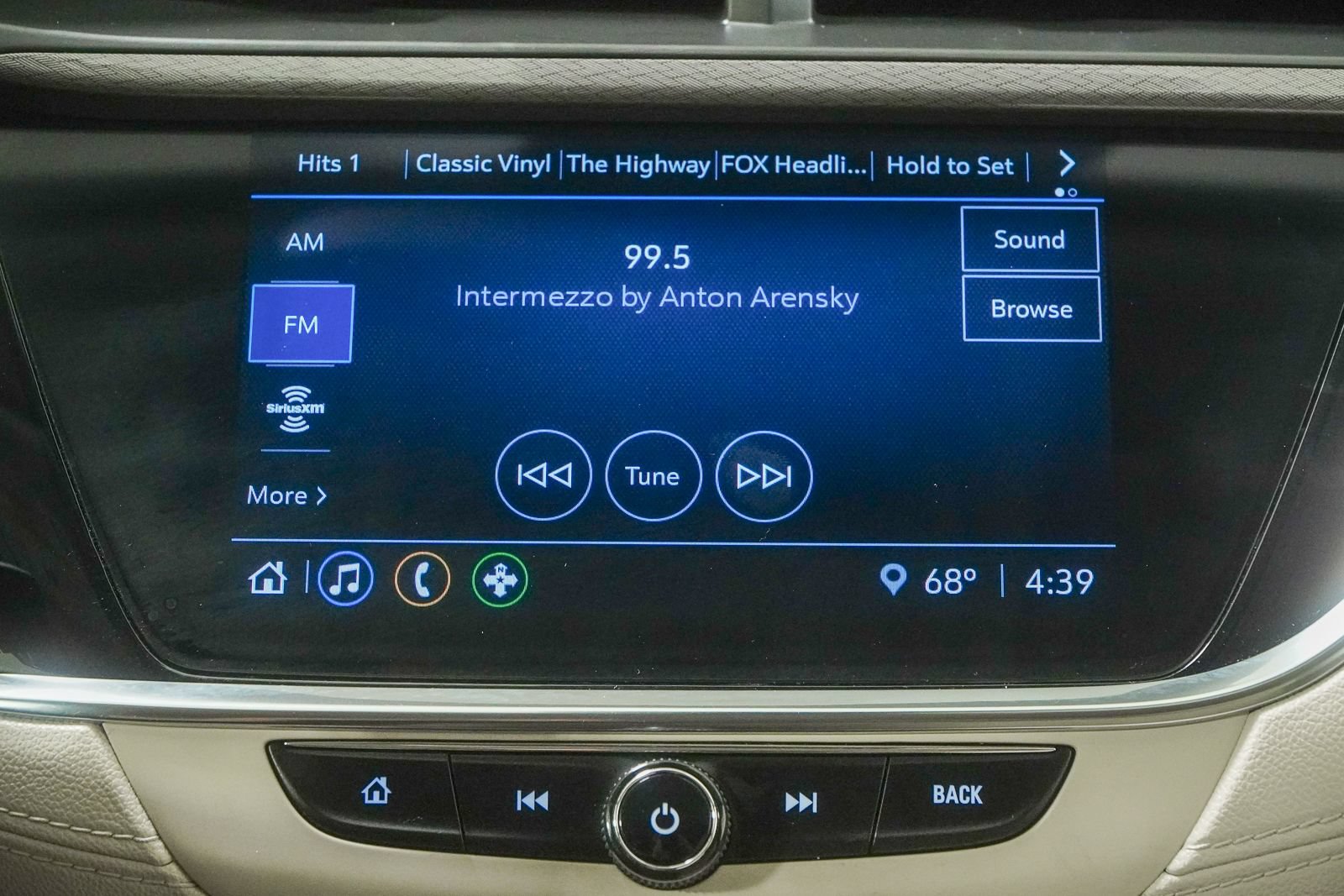 Used 2021 Buick Encore GX Preferred w/ Cold Weather Comfort Package AWD/4WD image 28