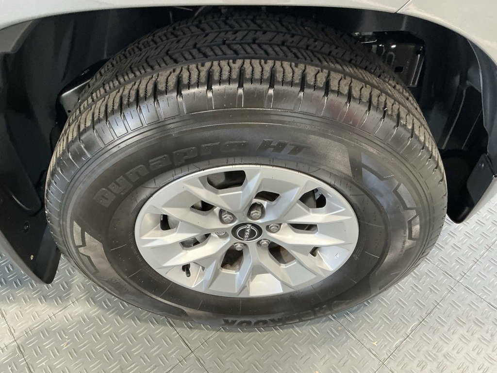 Used 2024 Nissan Frontier SV w/ Technology Package image 28