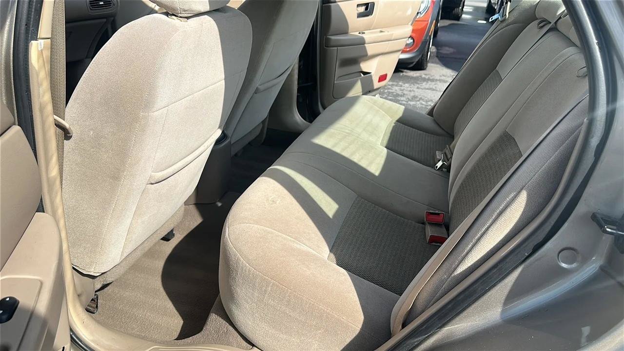 Used 2006 Ford Taurus SEL FWD image 27