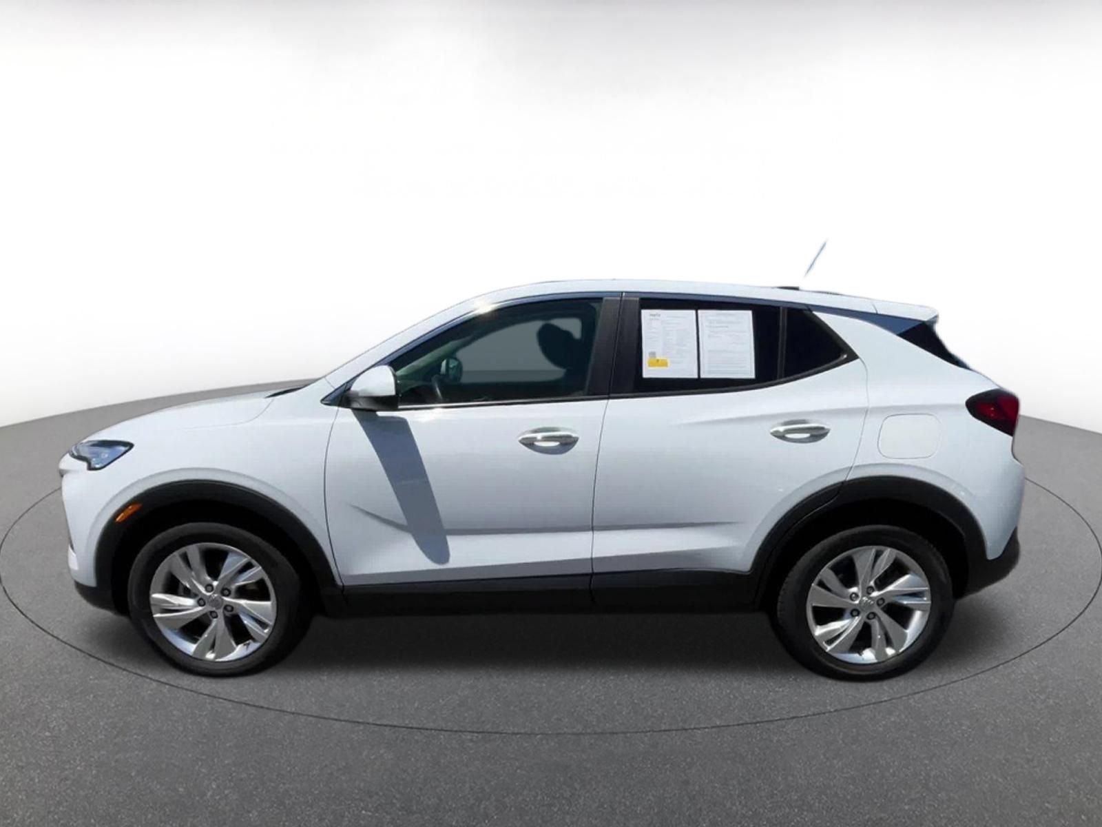 Used 2025 Buick Encore GX Preferred FWD image 8