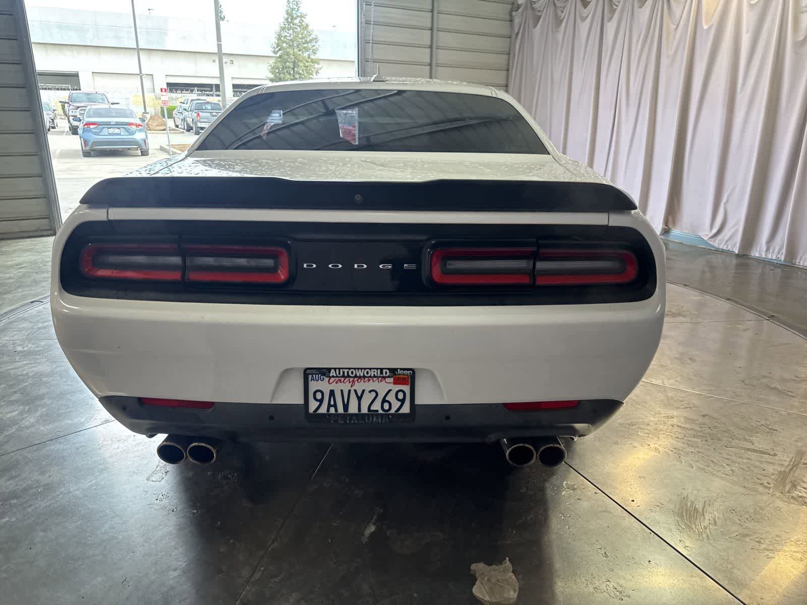 Used 2016 Dodge Challenger R/T w/ Driver Convenience Group RWD image 6