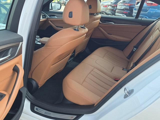 Used 2023 BMW 530e xDrive AWD/4WD image 10