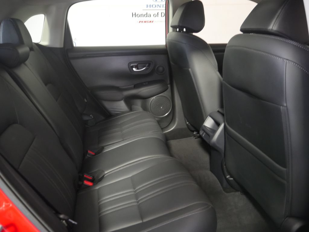 Used 2024 Honda HR-V EX-L image 8