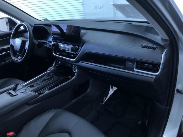 Used 2025 Toyota Grand Highlander AWD image 26