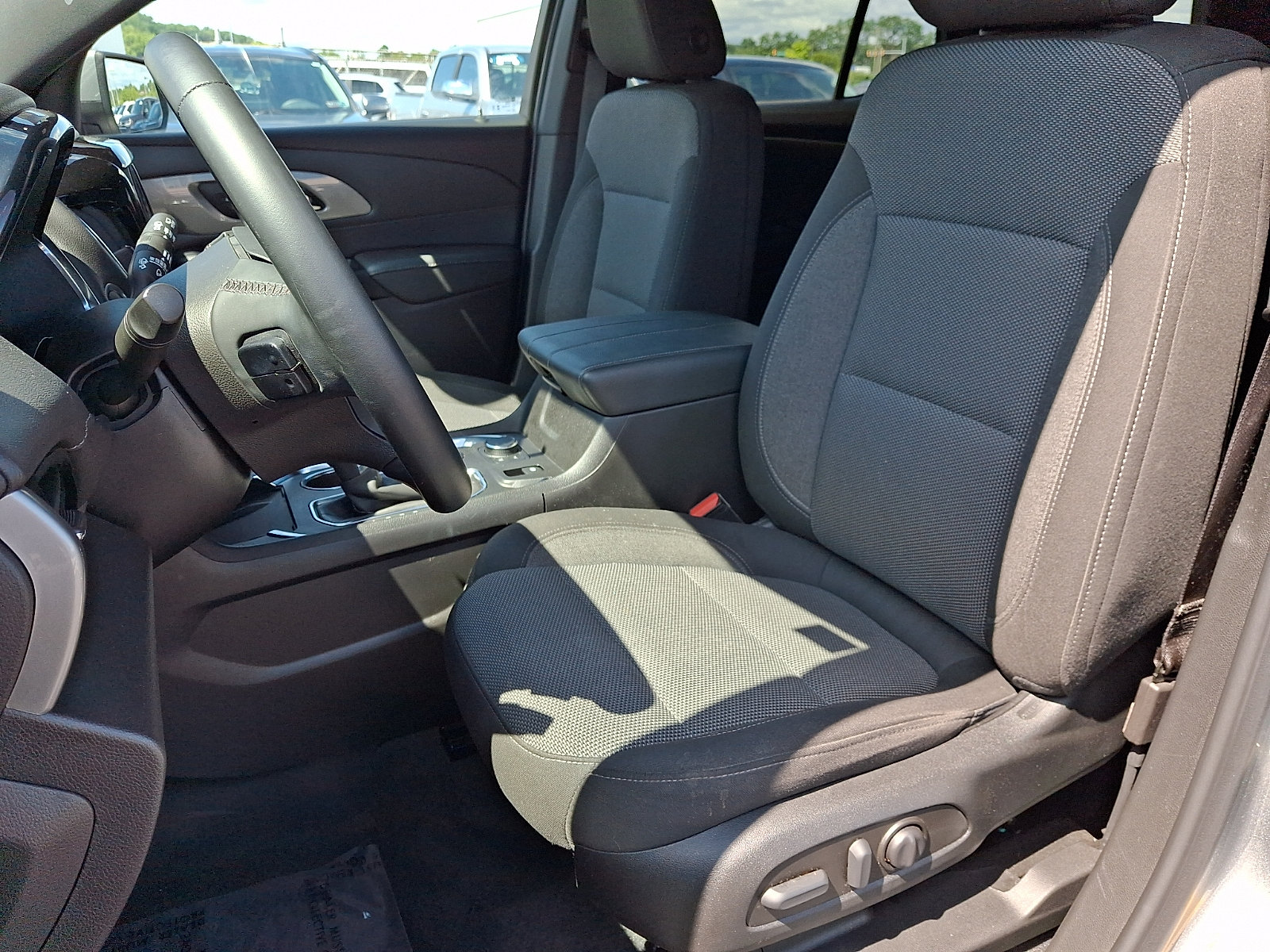 Certified 2023 Chevrolet Traverse LT AWD/4WD image 15