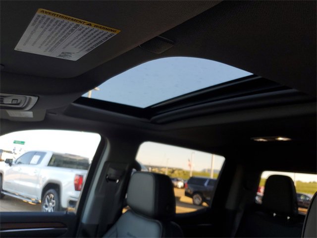 New 2026 GMC Sierra 1500 Denali w/ Denali Reserve Package image 15