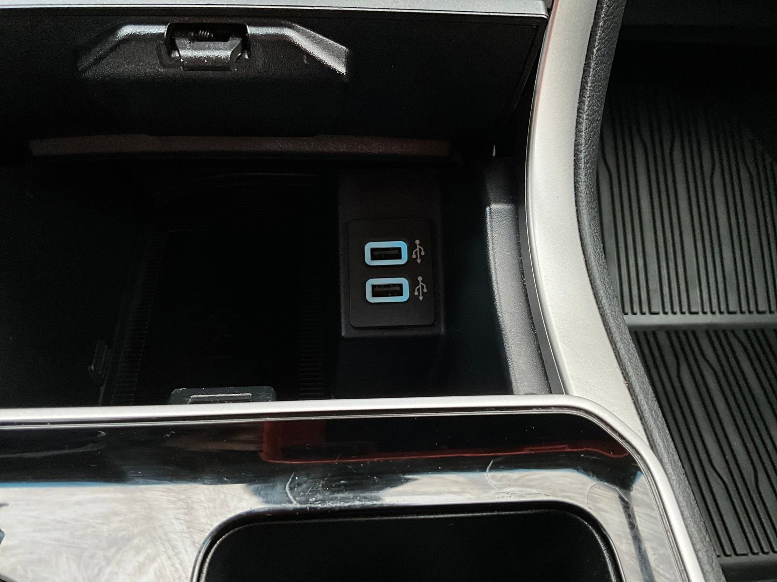 Used 2020 Ford Edge SEL w/ Convenience Package image 22