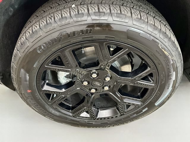 New 2026 Ford Maverick XLT w/ XLT Luxury Package AWD/4WD image 30