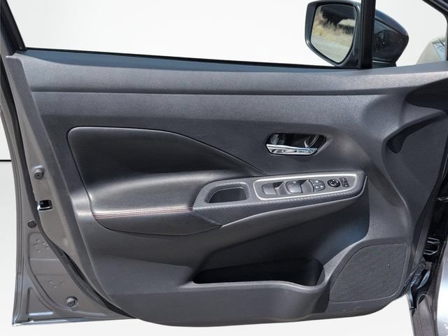 Used 2024 Nissan Versa SR FWD image 12