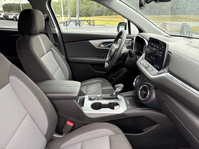 Used 2024 Chevrolet Blazer LT w/ Convenience Package image 11