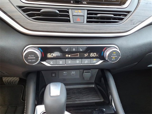 New 2025 Nissan Altima 2.5 SL image 14