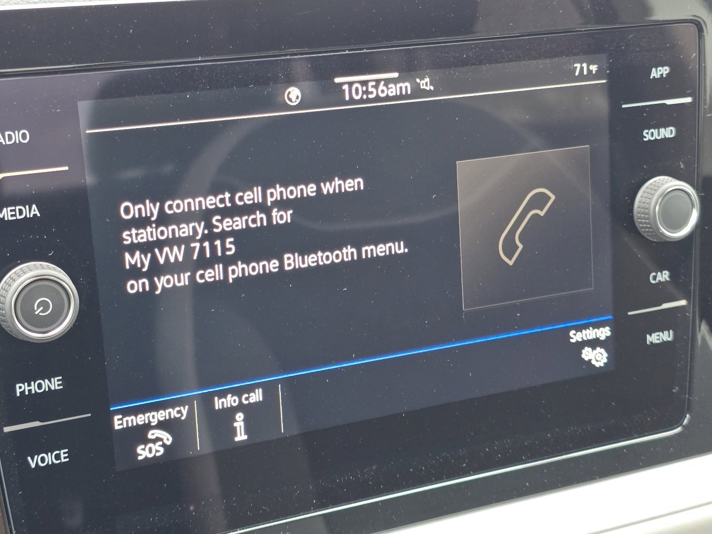 New 2026 Volkswagen Taos SE FWD image 4