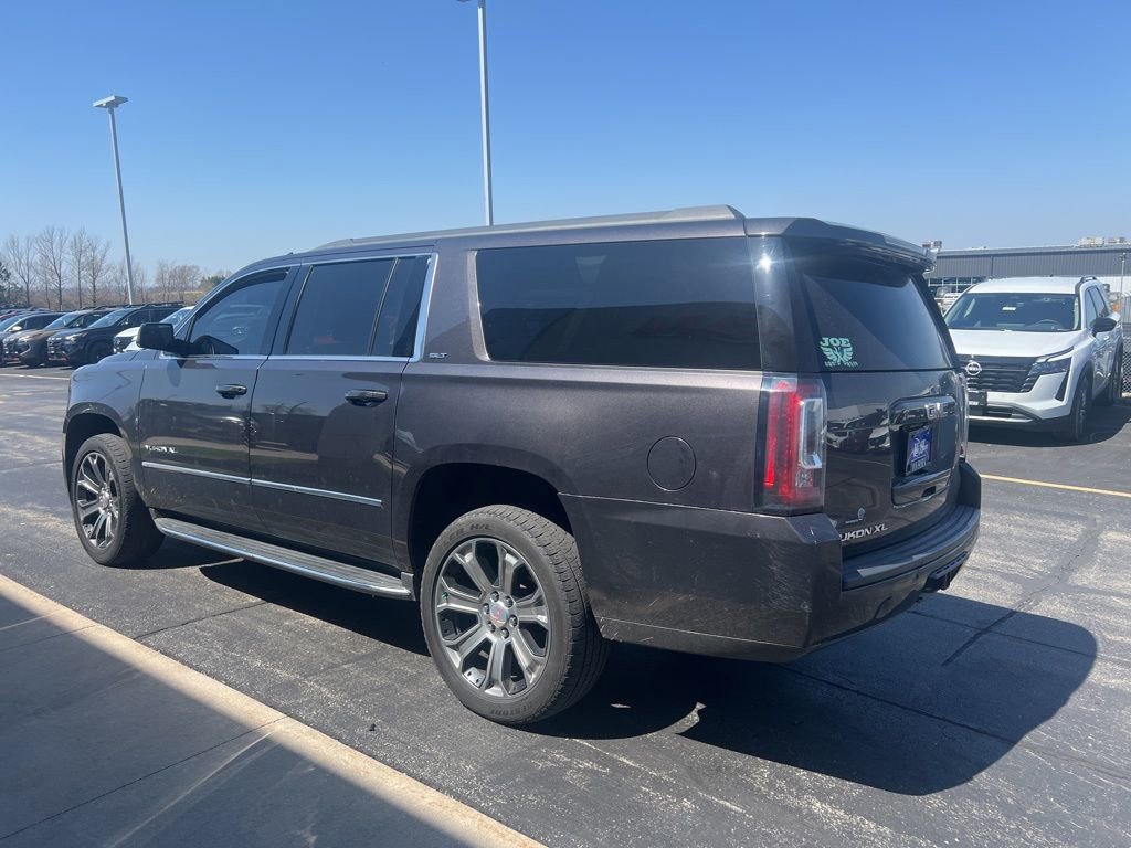 Used 2017 GMC Yukon XL SLT w/ Premium Edition AWD/4WD image 7