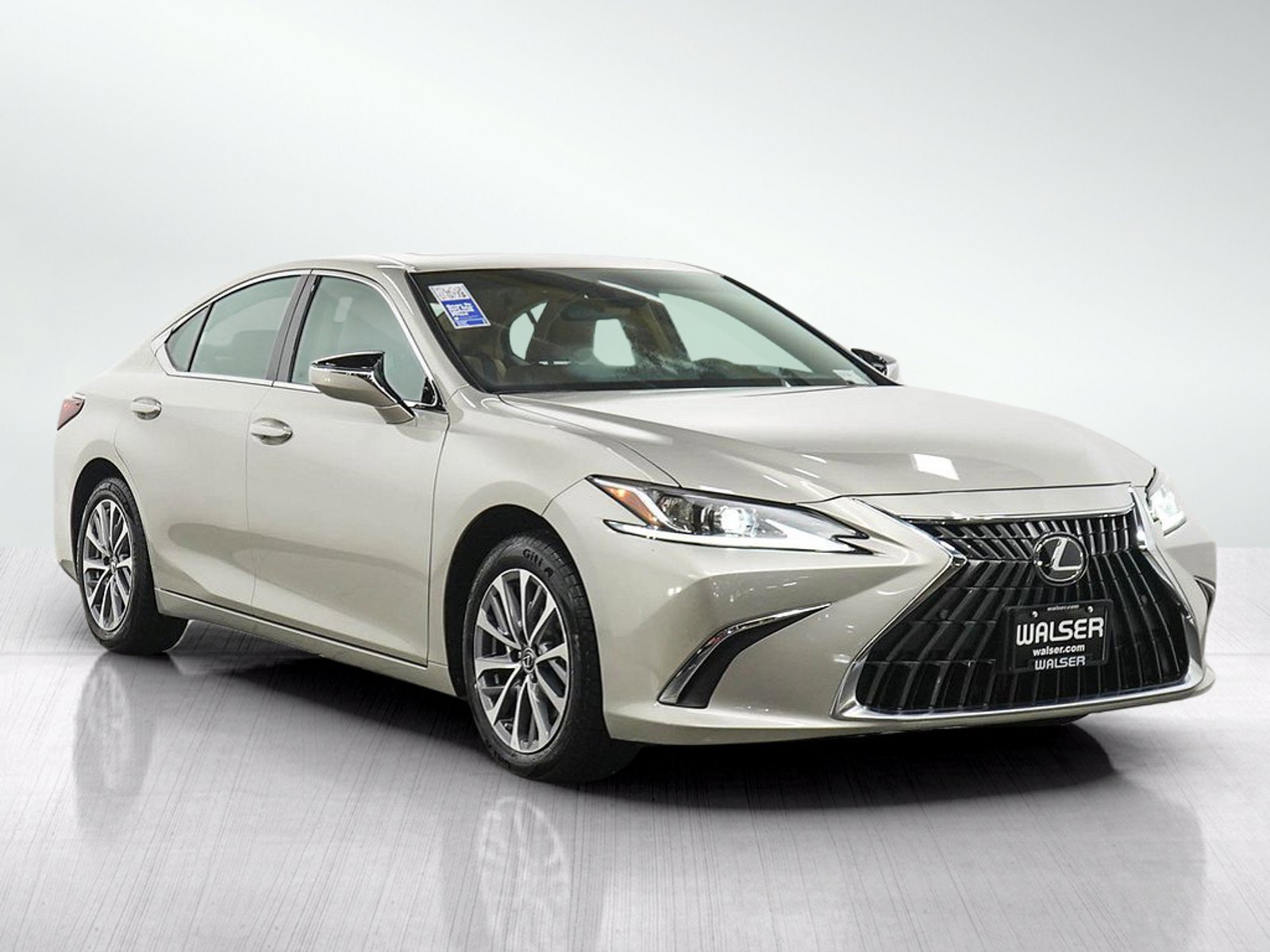 Used 2024 Lexus ES 350 w/ Premium Package FWD image 7