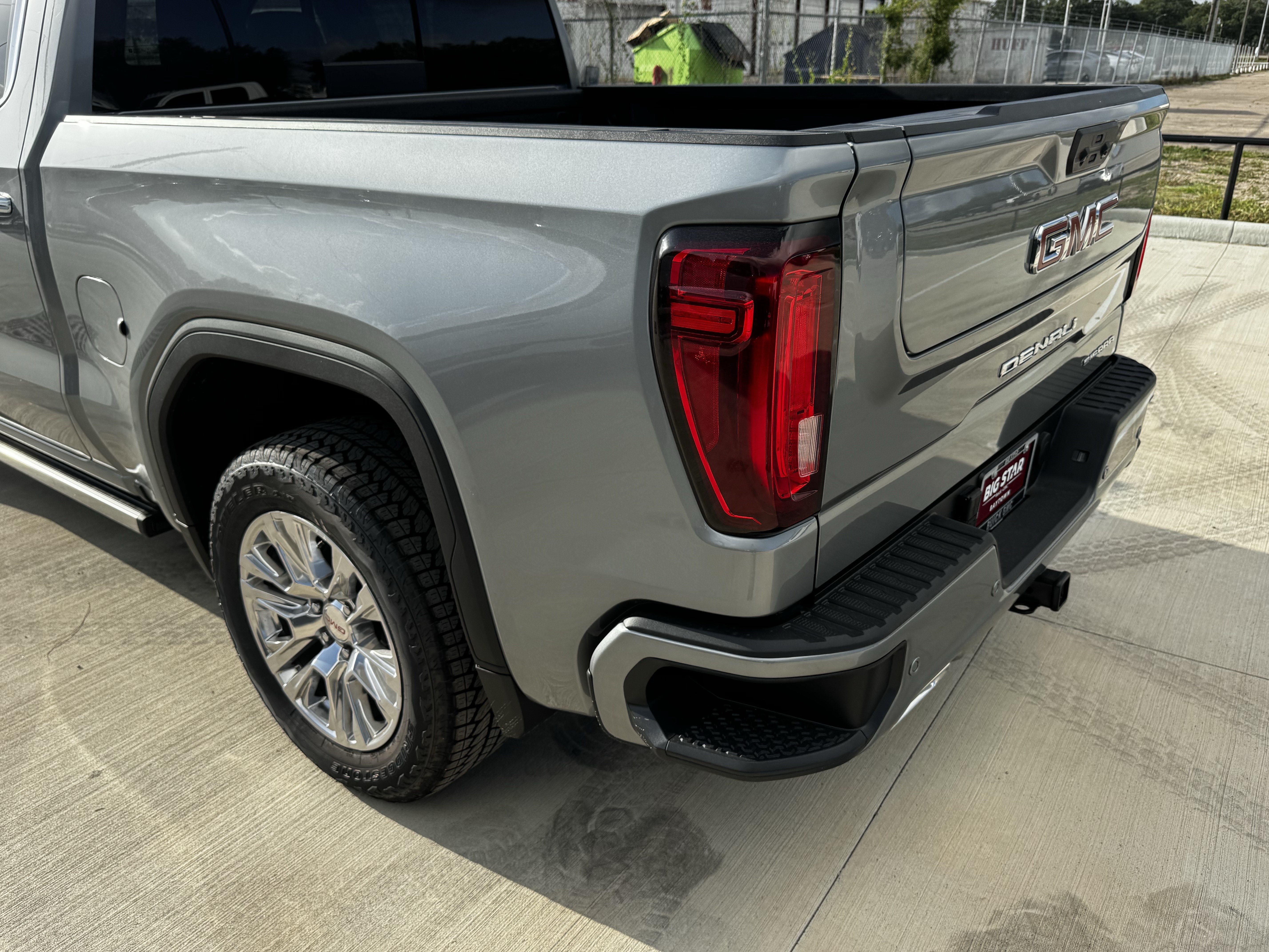 New 2026 GMC Sierra 1500 Denali w/ Technology Package AWD/4WD image 8