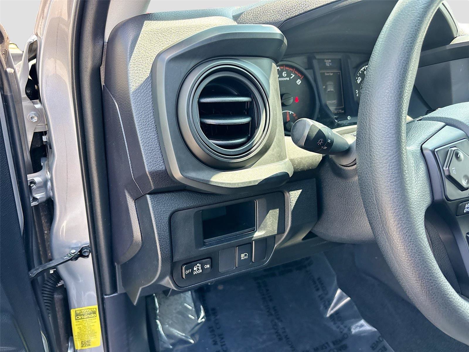 Used 2018 Toyota Tacoma SR RWD image 11