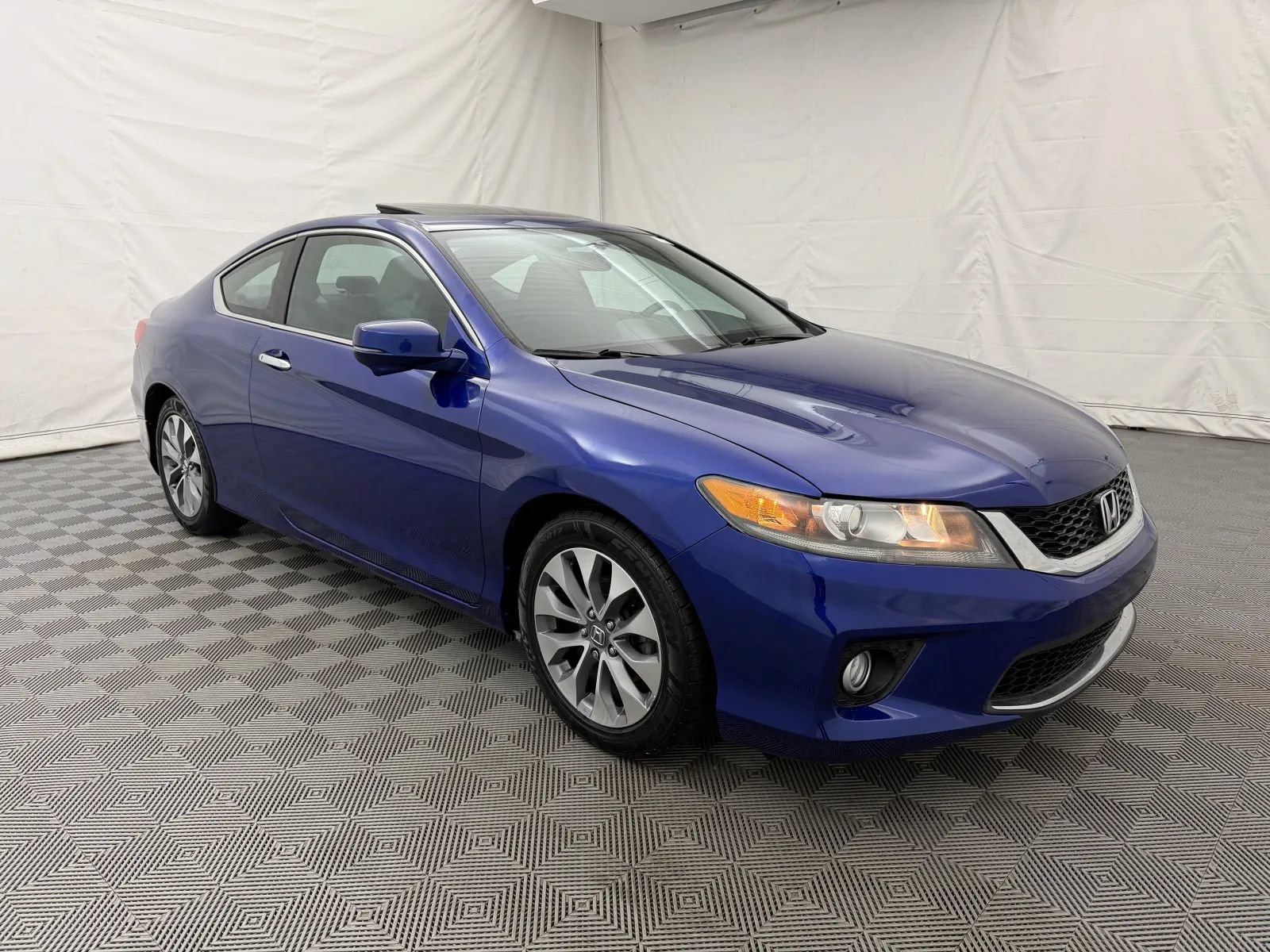 Used 2015 Honda Accord EX image 4
