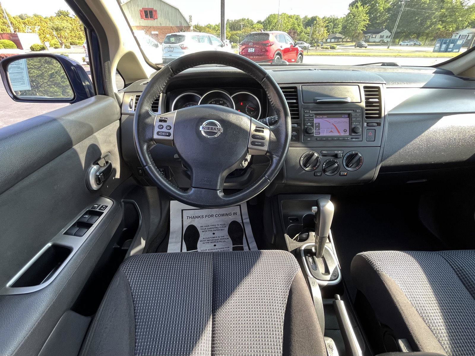 Used 2012 Nissan Versa Hatchback w/ SL Navigation Pkg FWD image 6