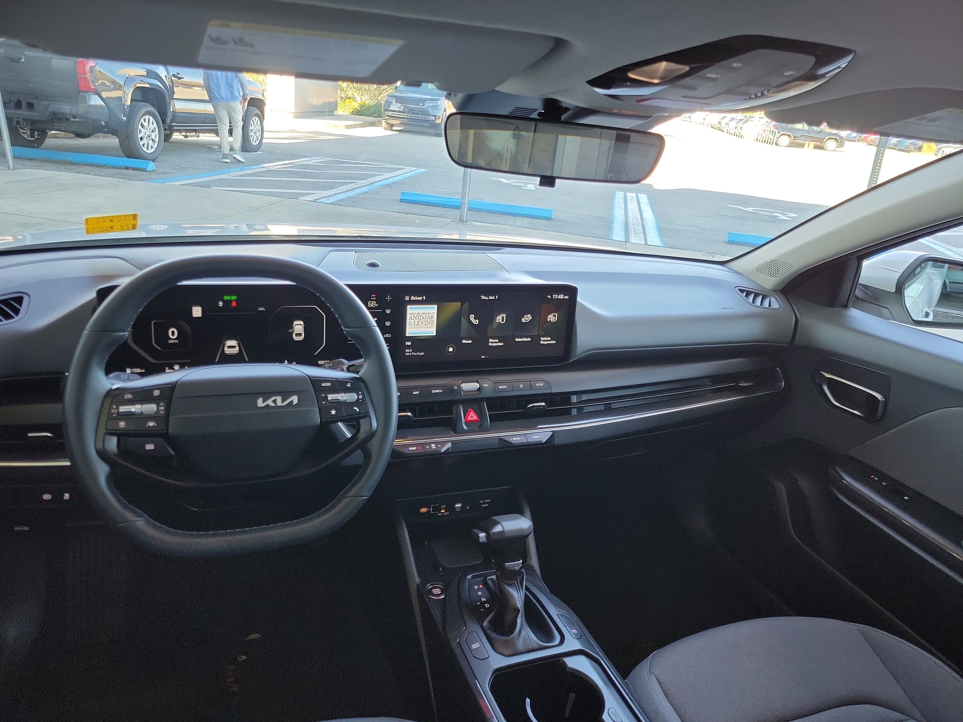 Used 2025 Kia K4 EX image 24