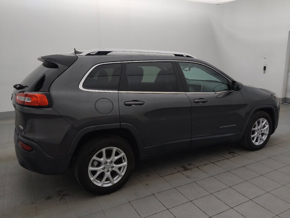 Used 2017 Jeep Cherokee Latitude image 10