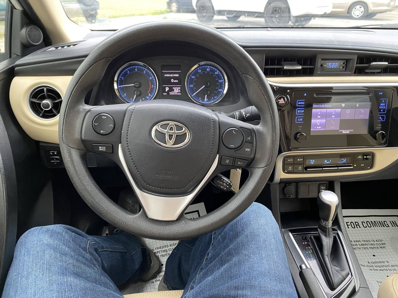 Used 2018 Toyota Corolla LE FWD image 10