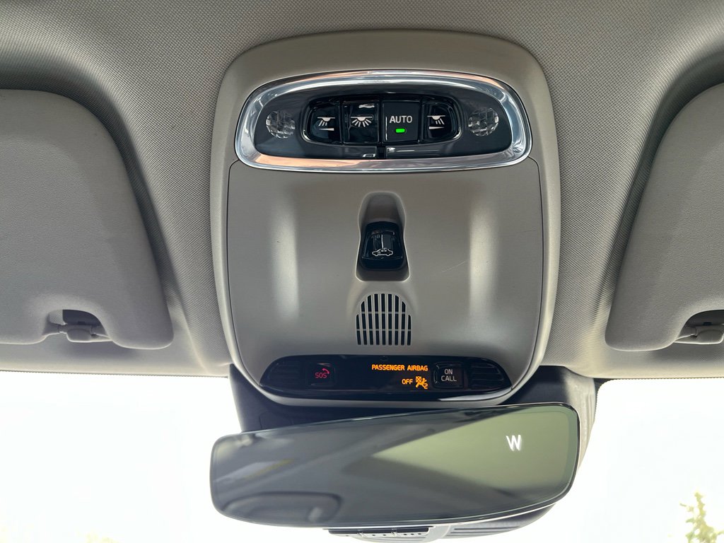 Used 2020 Volvo XC60 T6 Momentum image 24