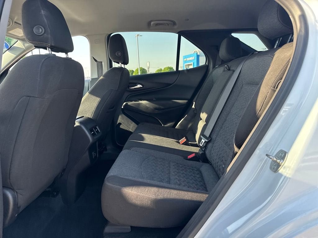 Used 2024 Chevrolet Equinox LT AWD/4WD image 16