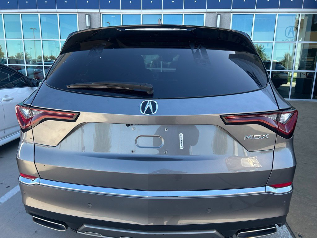 Certified 2025 Acura MDX w/ Technology Package FWD image 5