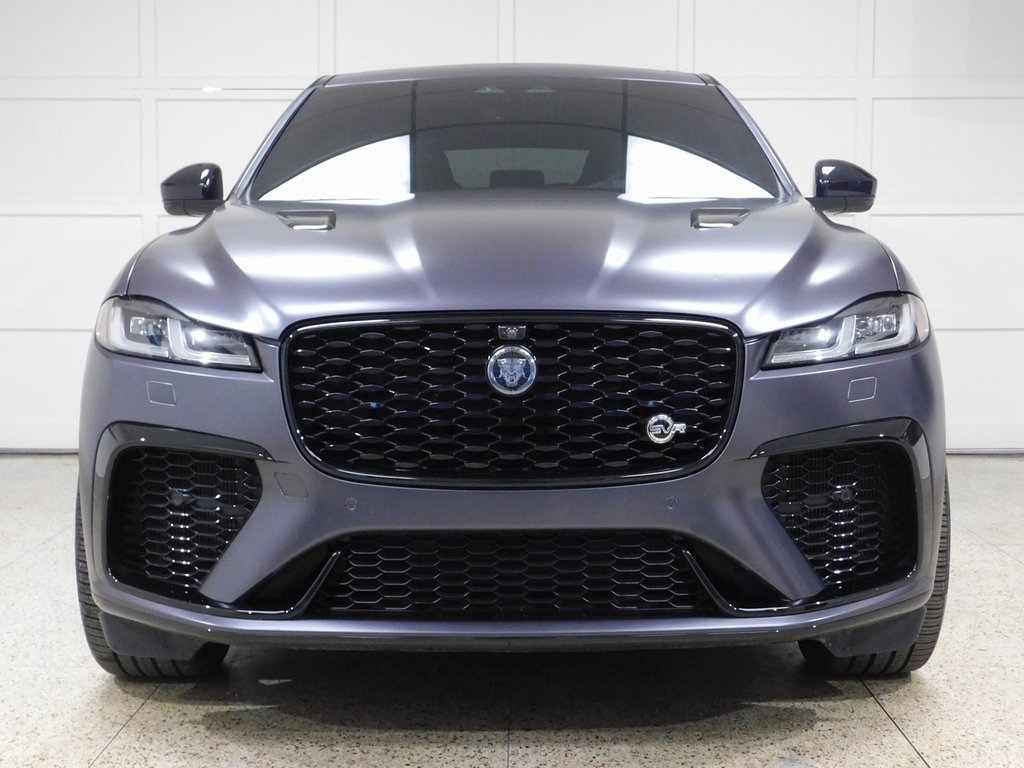 Used 2024 Jaguar F-PACE SVR image 2