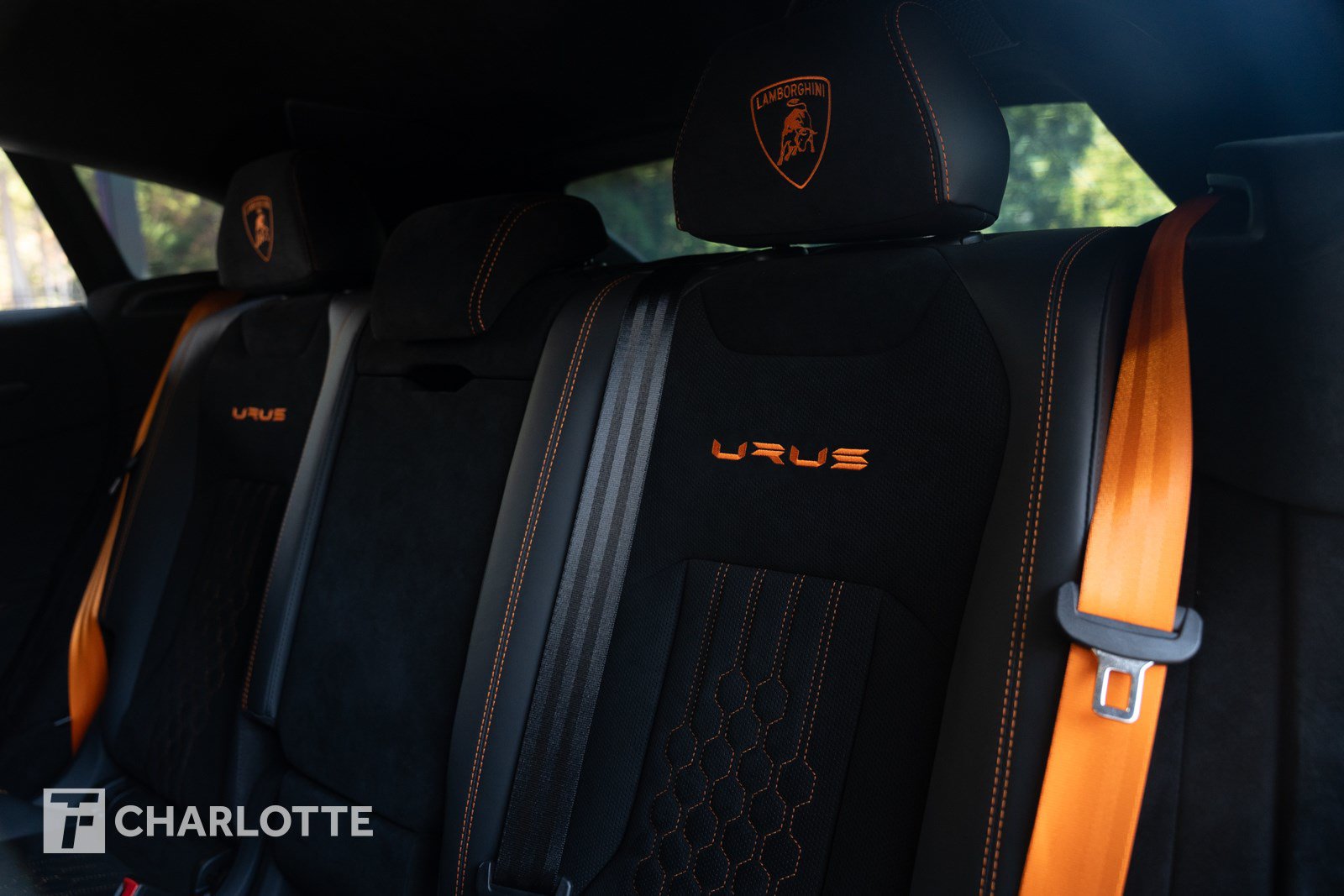 Used 2023 Lamborghini Urus Performante AWD/4WD image 37