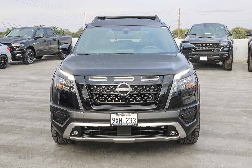 Used 2025 Nissan Pathfinder Rock Creek AWD/4WD image 3