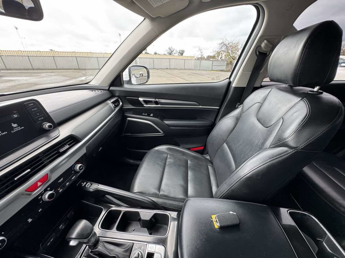 Used 2021 Kia Telluride S image 39