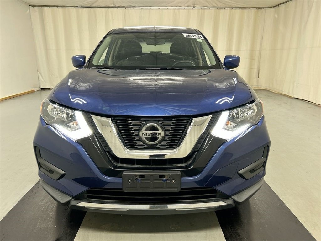 Used 2018 Nissan Rogue S image 3