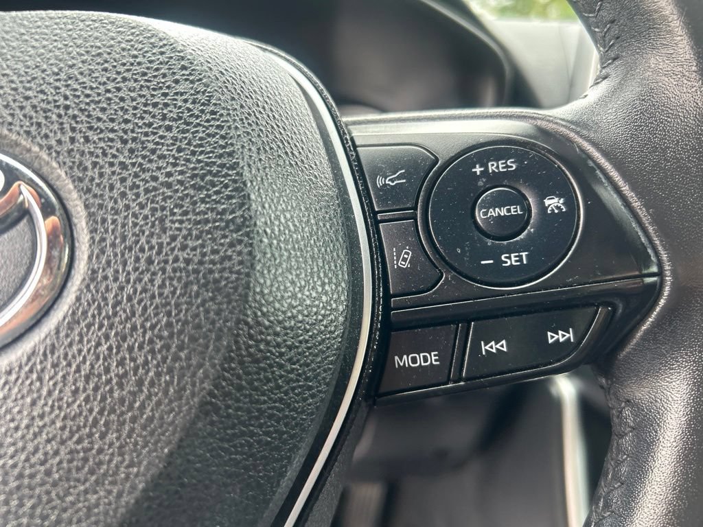 Used 2019 Toyota RAV4 XSE AWD/4WD image 27
