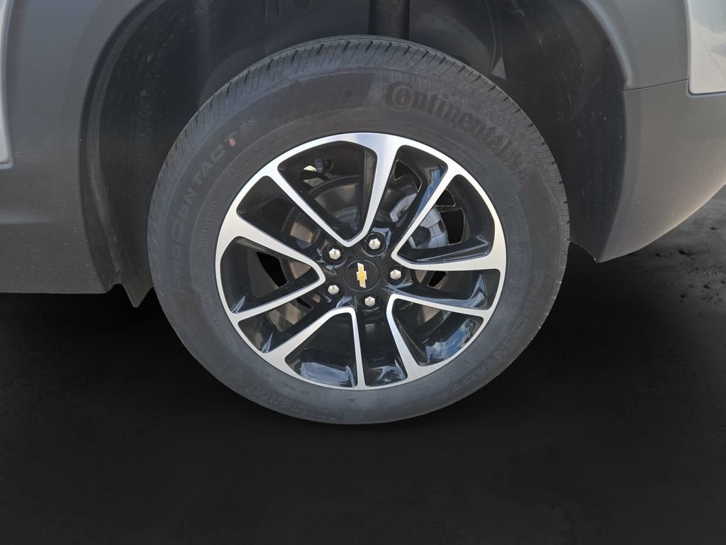 Used 2025 Chevrolet TrailBlazer LT FWD image 13