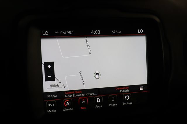 Used 2023 Jeep Renegade Latitude w/ Sun & Fun Group AWD/4WD image 35