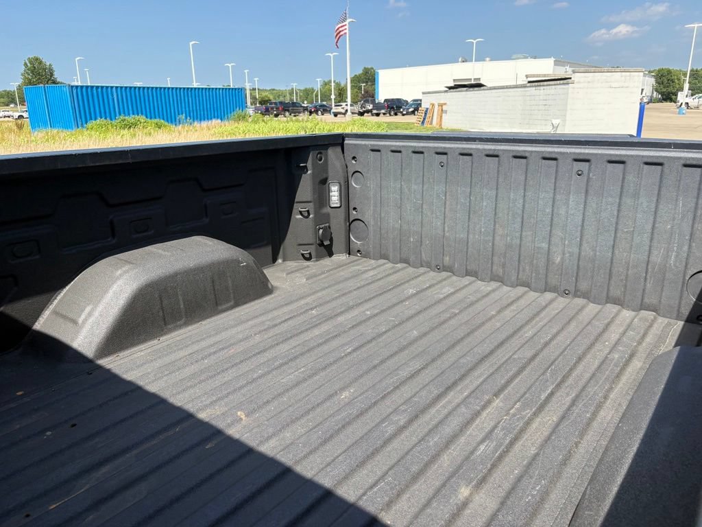 Used 2024 GMC Sierra 1500 SLE AWD/4WD image 46