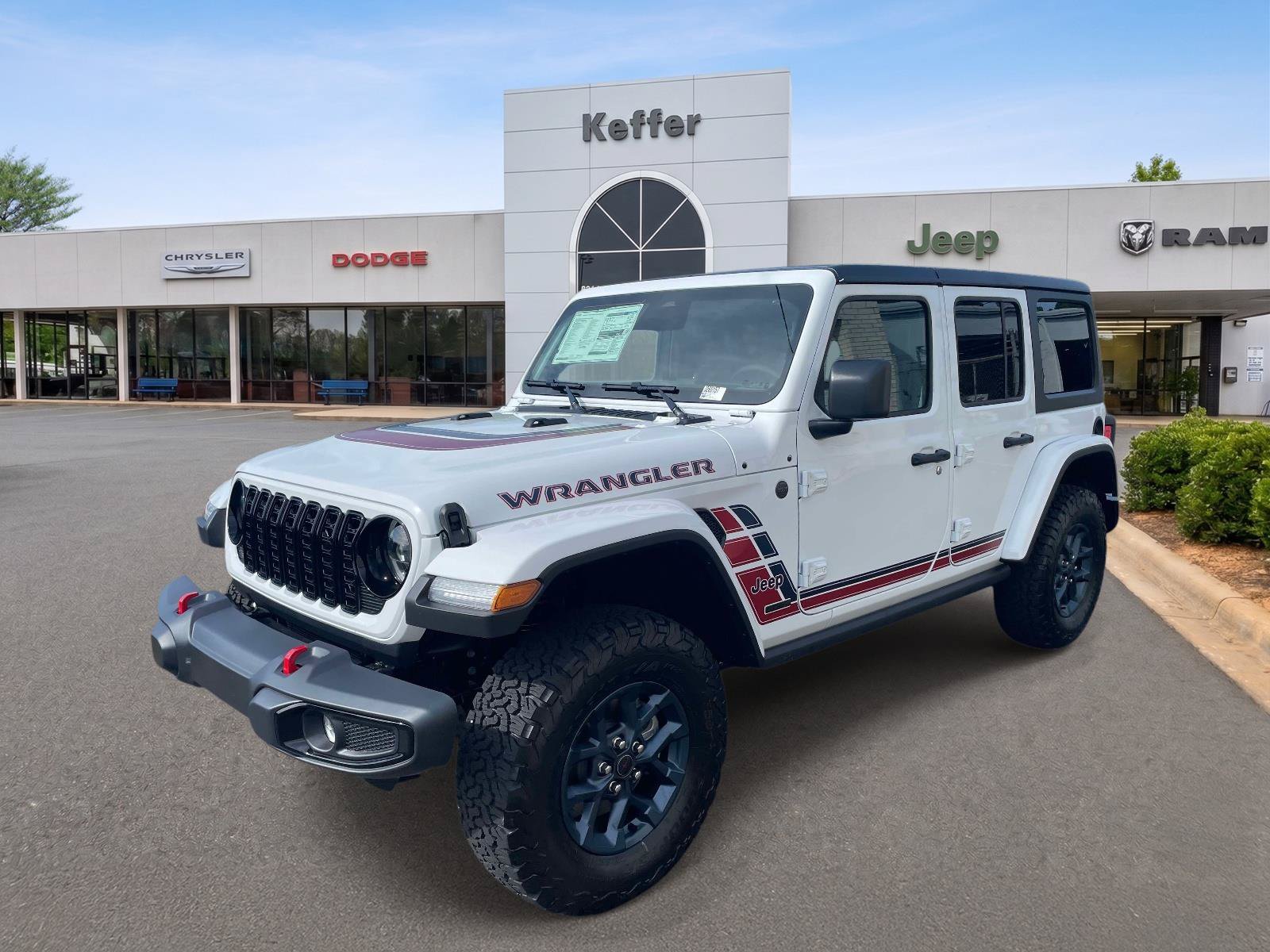 Used 2026 Jeep Wrangler Unlimited Sport w/ Dual Top Group